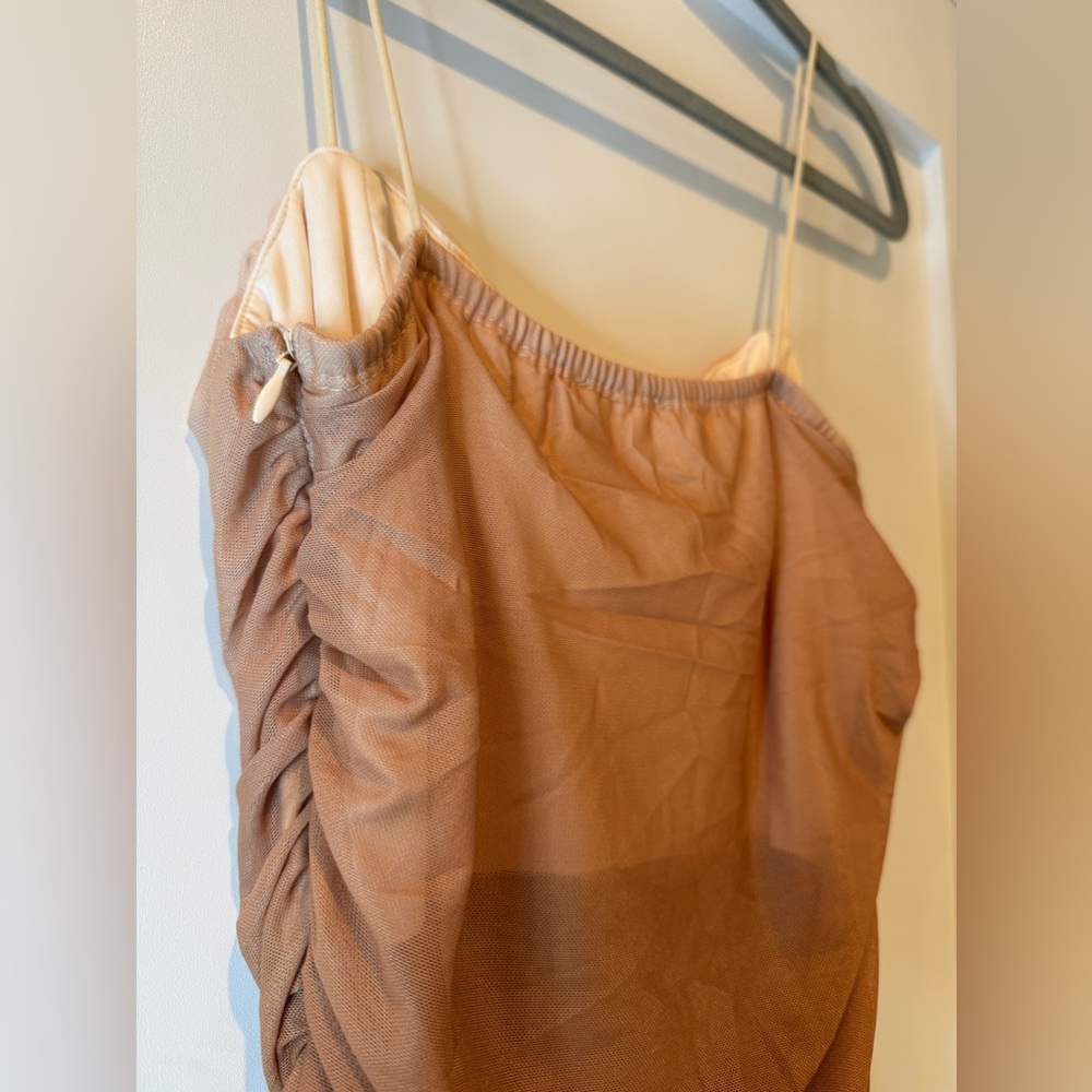 Hello Molly Gradient Nude-to-Brown Midi Dress - Picture 5 of 7